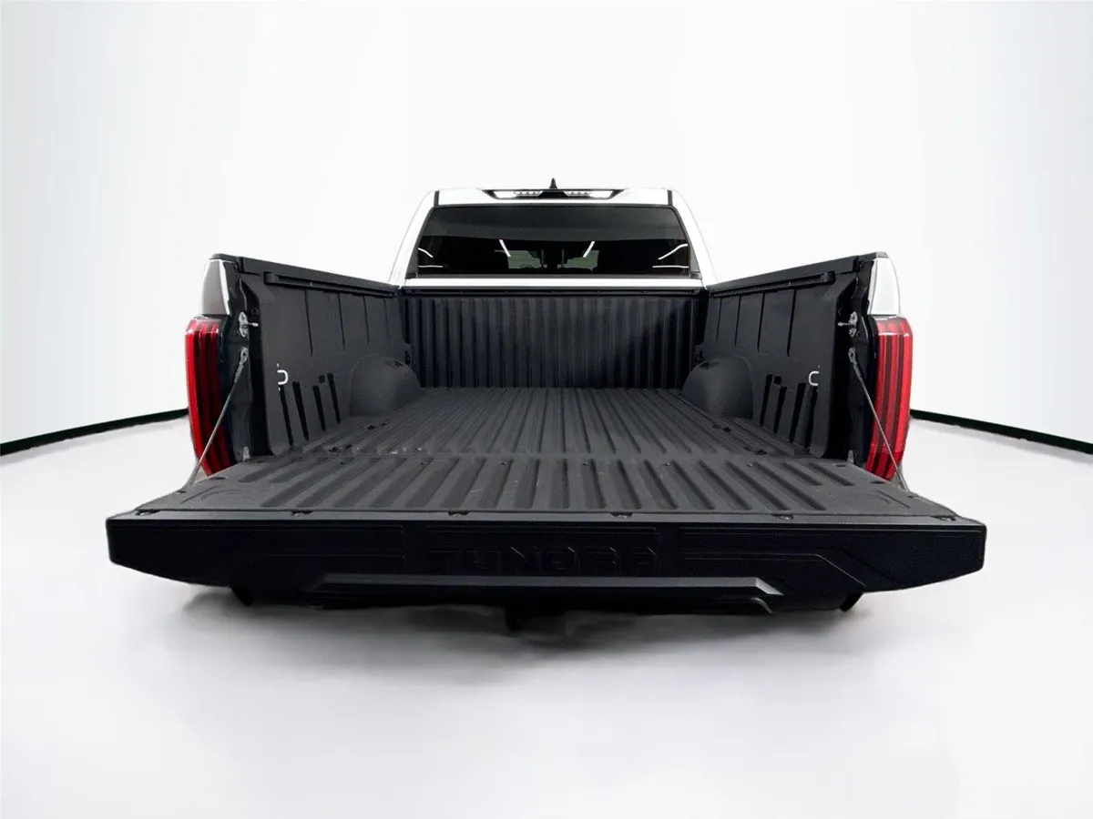 2023 Toyota Tundra SR5 thumbnail 35