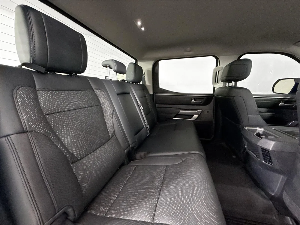 2023 Toyota Tundra SR5 thumbnail 37