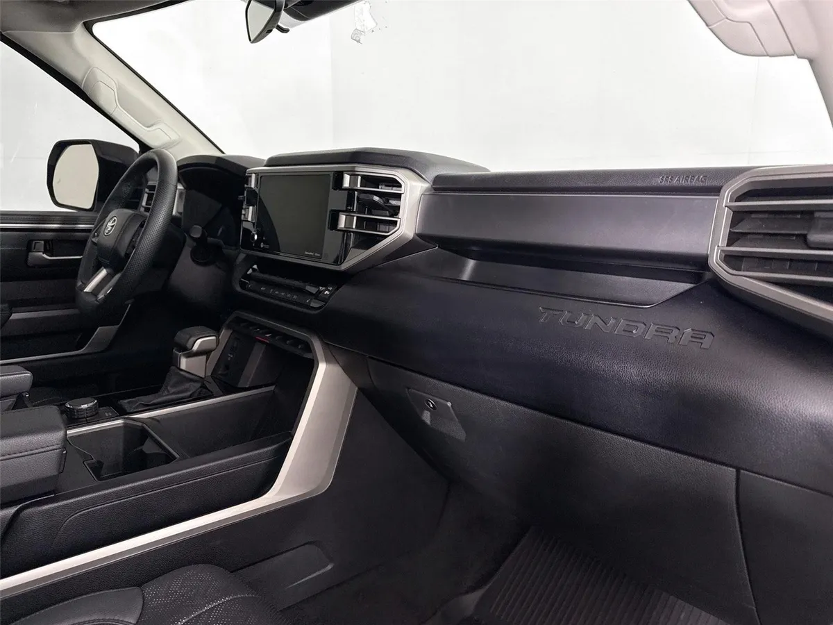 2023 Toyota Tundra SR5 thumbnail 39