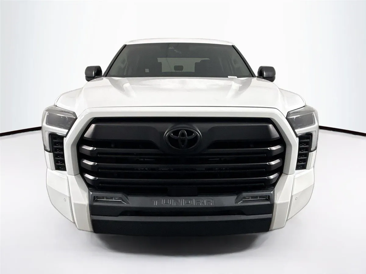 2023 Toyota Tundra SR5 thumbnail 9