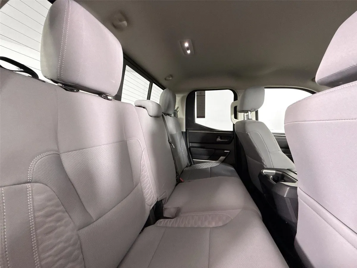 2023 Toyota Tundra SR5 thumbnail 36
