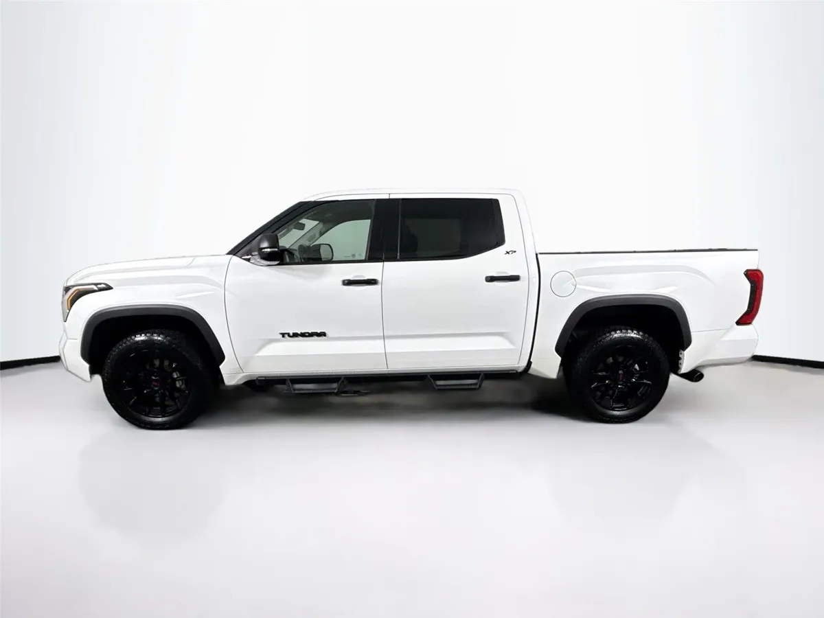 2023 Toyota Tundra SR5 thumbnail 13