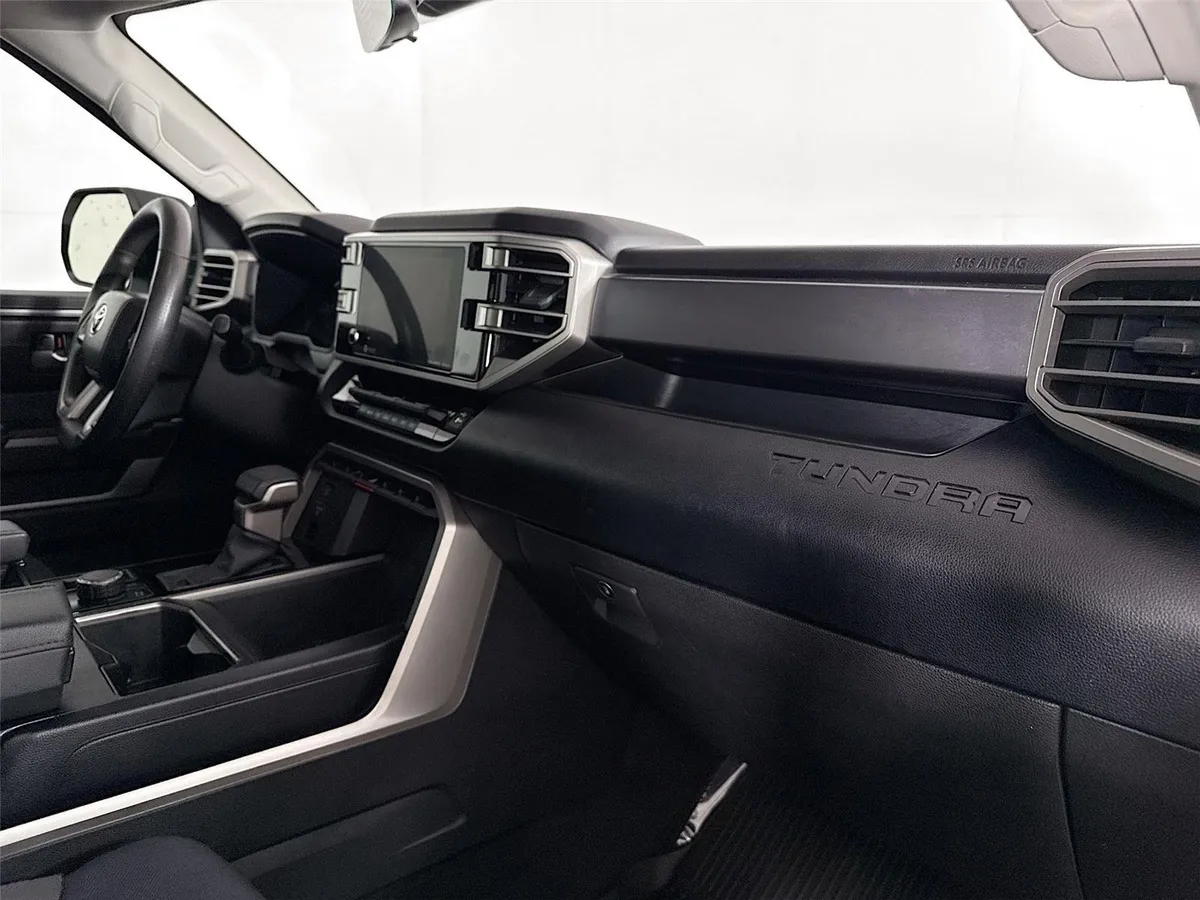 2023 Toyota Tundra SR5 thumbnail 41