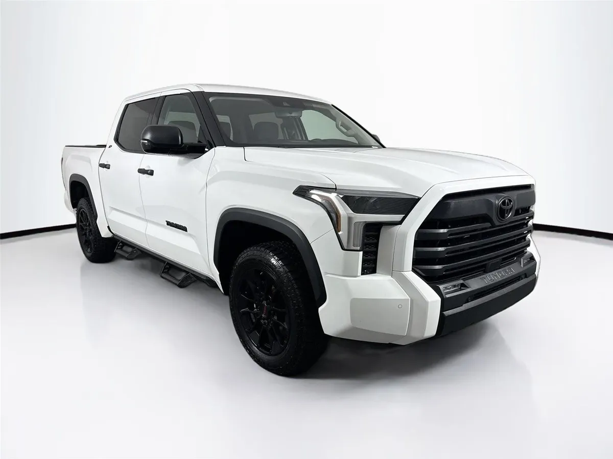 2023 Toyota Tundra SR5 thumbnail 9