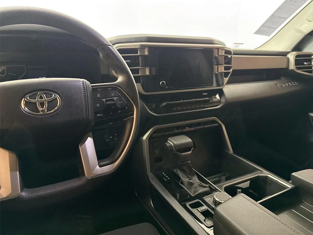2023 Toyota Tundra SR5 thumbnail 29