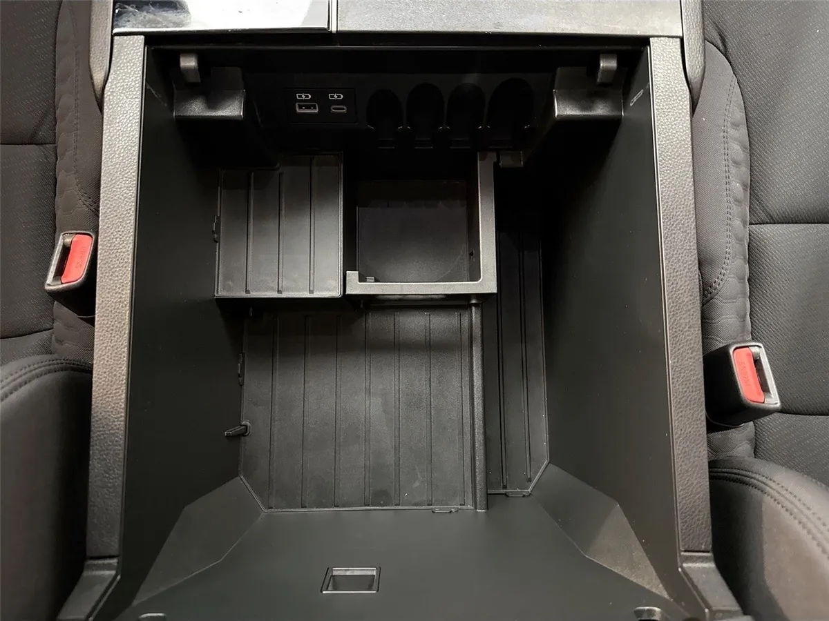 2023 Toyota Tundra SR5 thumbnail 30