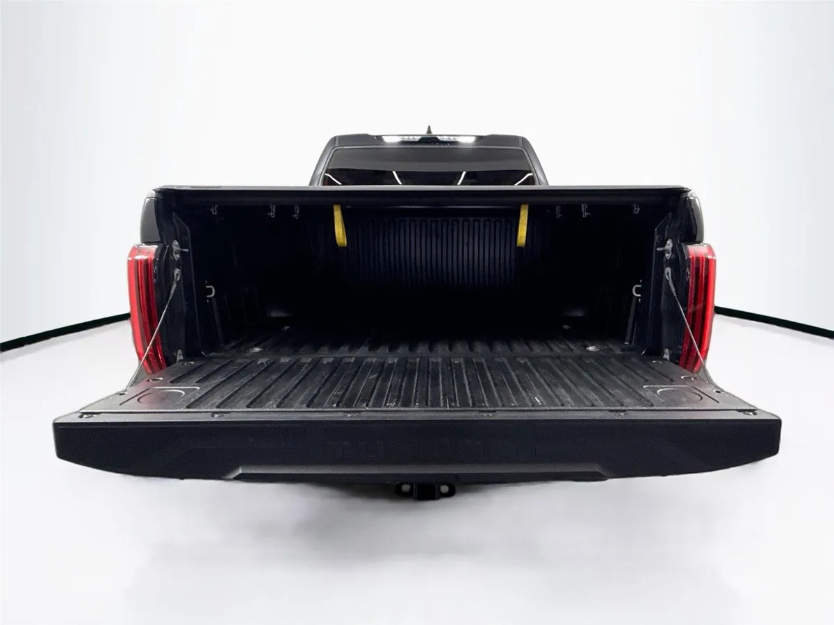 2023 Toyota Tundra SR5 thumbnail 34
