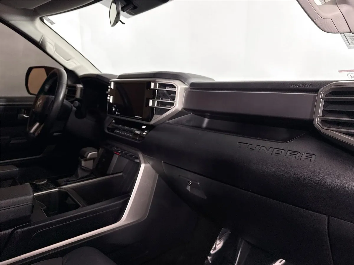 2023 Toyota Tundra SR5 thumbnail 38