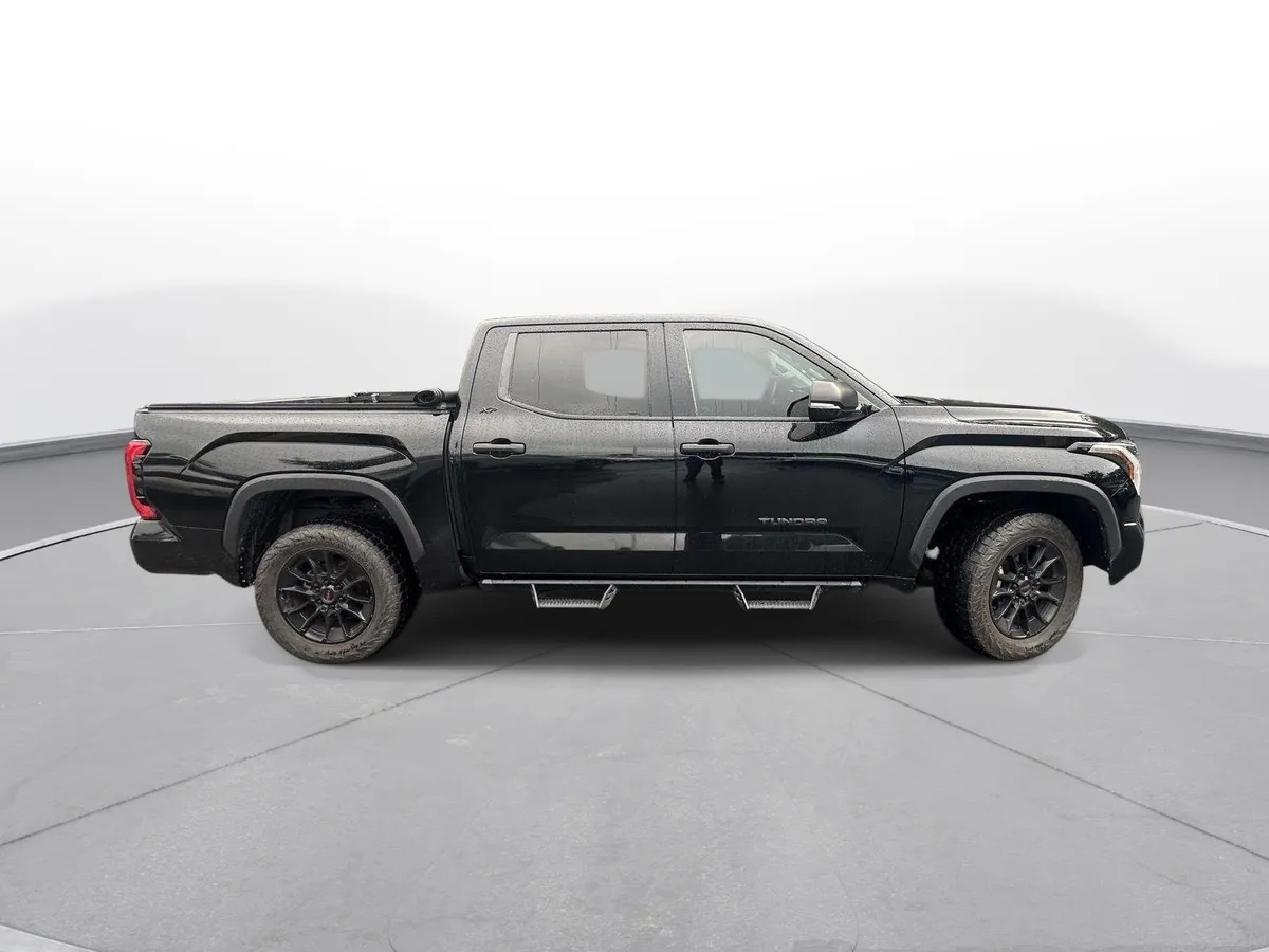 2023 Toyota Tundra SR5 thumbnail 5