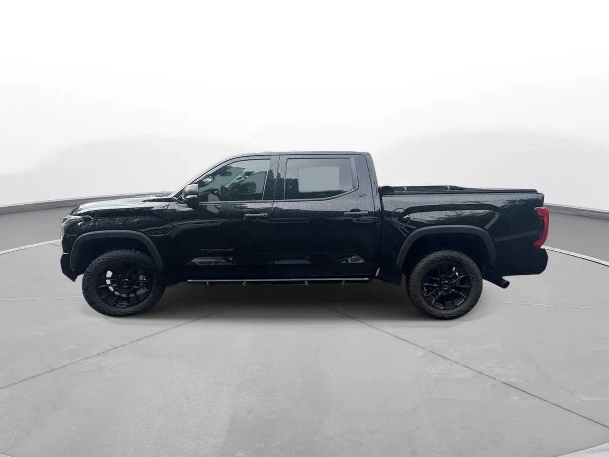 2023 Toyota Tundra SR5 thumbnail 9