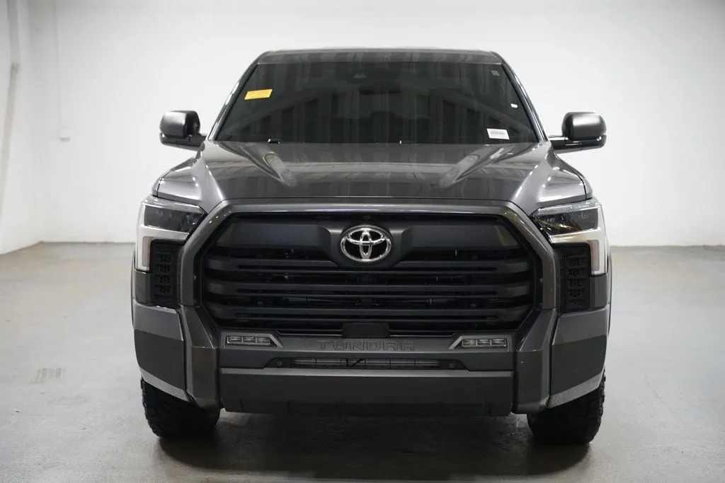 2023 Toyota Tundra SR5 thumbnail 2