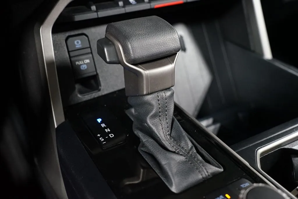 2023 Toyota Tundra SR5 thumbnail 22