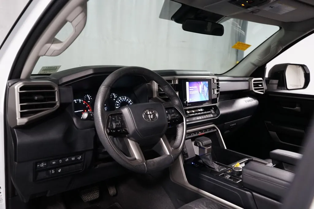 2023 Toyota Tundra SR5 thumbnail 12