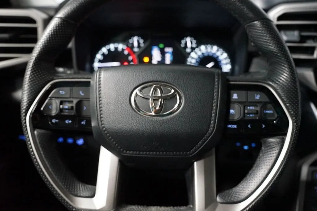 2023 Toyota Tundra SR5 thumbnail 13