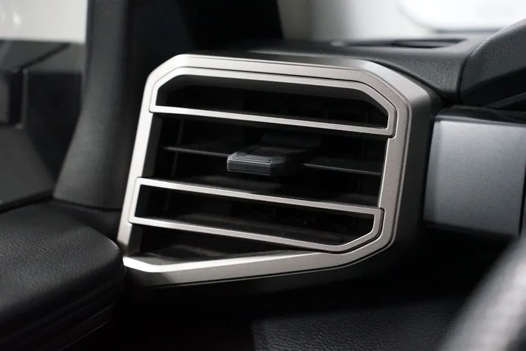 2023 Toyota Tundra SR5 thumbnail 26