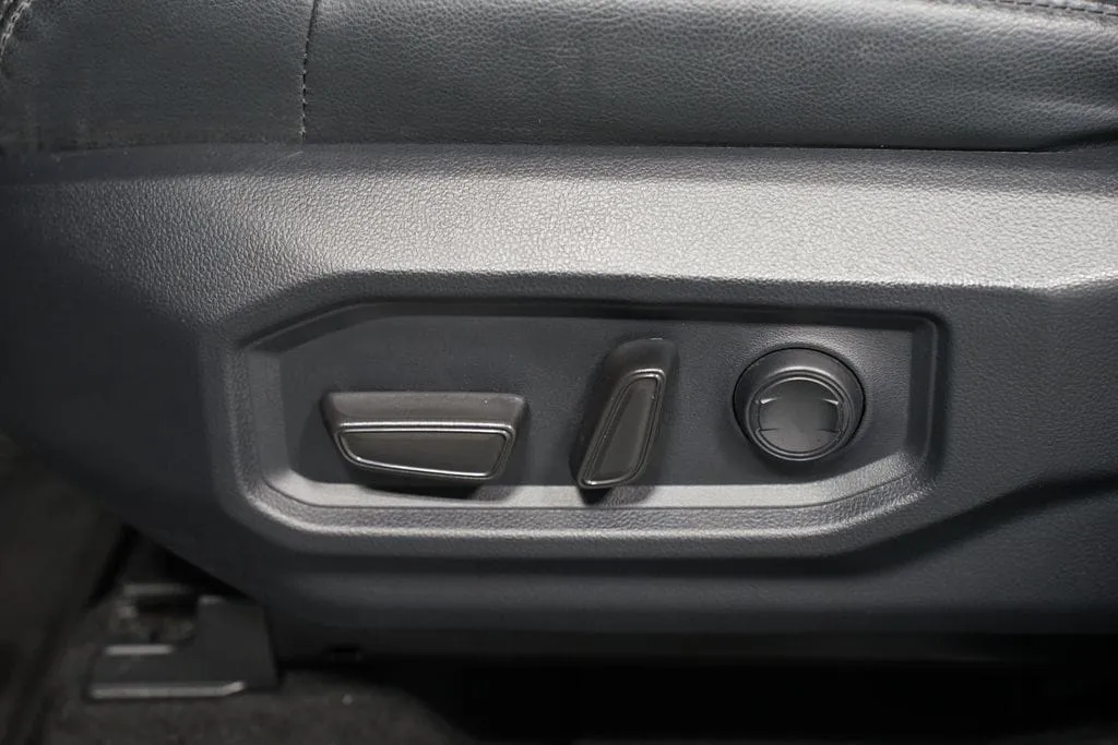 2023 Toyota Tundra SR5 thumbnail 34