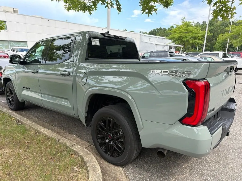 2023 Toyota Tundra SR5 thumbnail 2