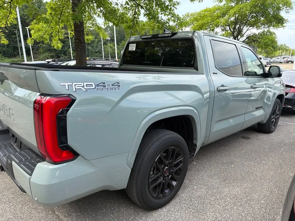 2023 Toyota Tundra SR5 thumbnail 3