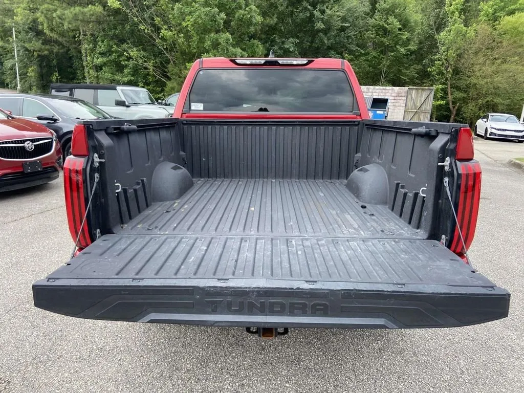 2023 Toyota Tundra SR5 thumbnail 10