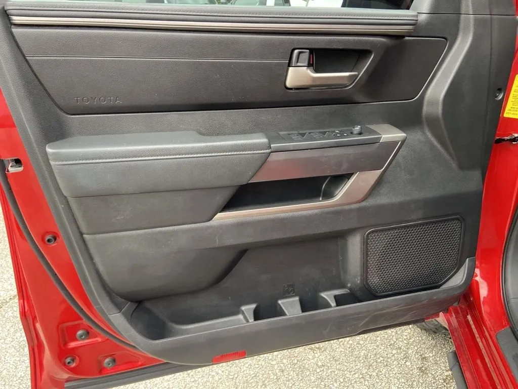 2023 Toyota Tundra SR5 thumbnail 12