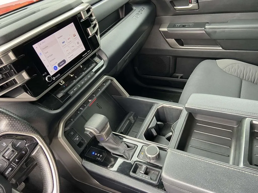 2023 Toyota Tundra SR5 thumbnail 26