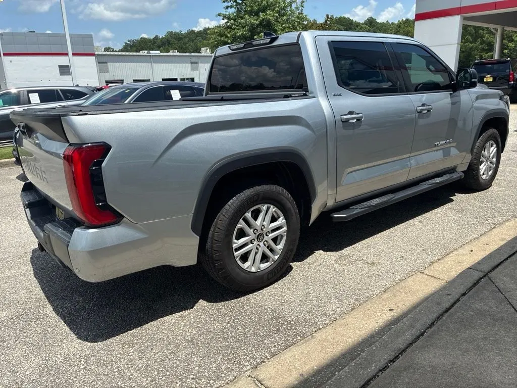2023 Toyota Tundra SR5 thumbnail 3