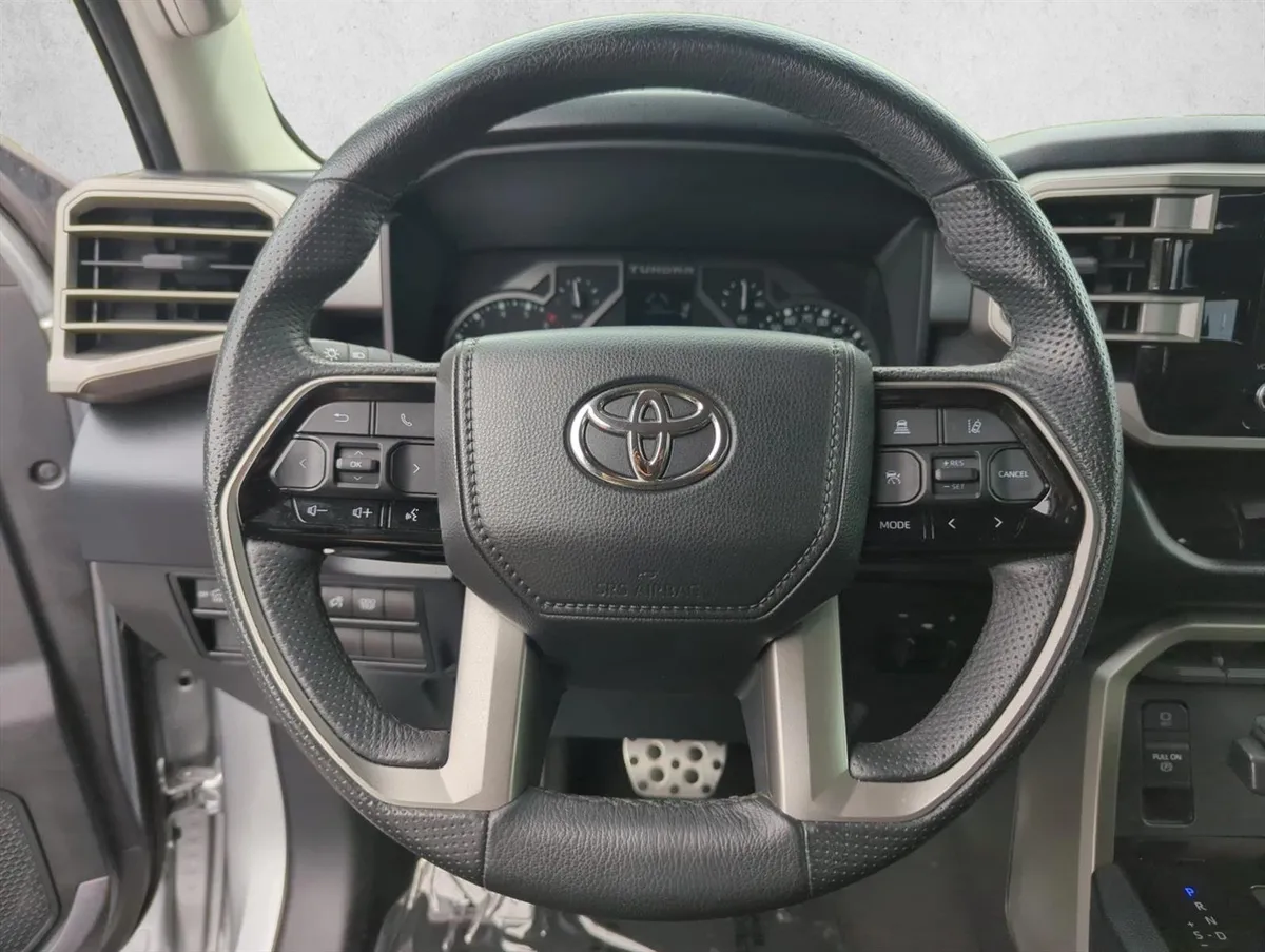 2023 Toyota Tundra SR5 thumbnail 10
