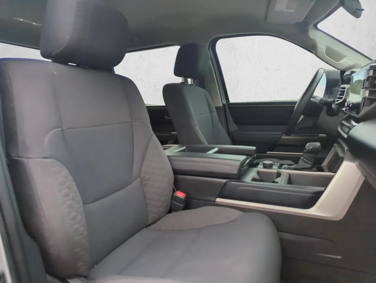 2023 Toyota Tundra SR5 thumbnail 24