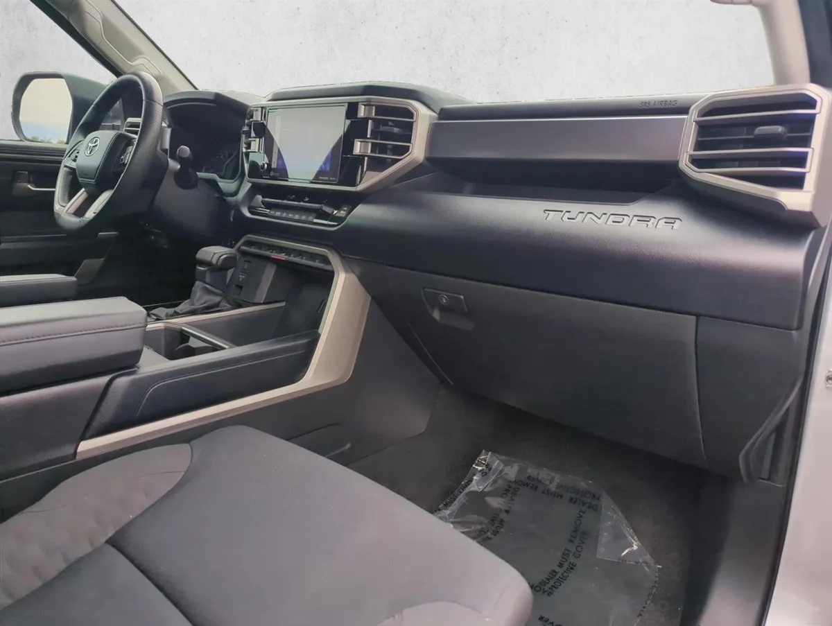 2023 Toyota Tundra SR5 thumbnail 25