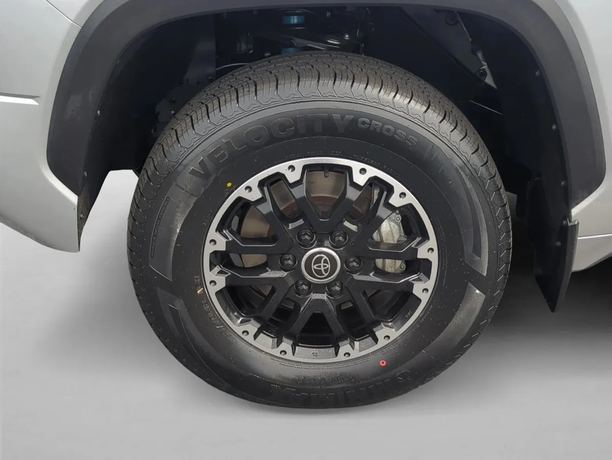 2023 Toyota Tundra SR5 thumbnail 26