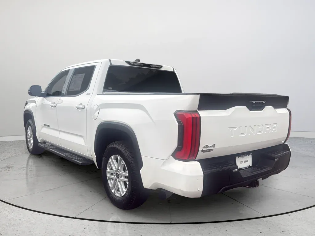 2023 Toyota Tundra SR5 thumbnail 9