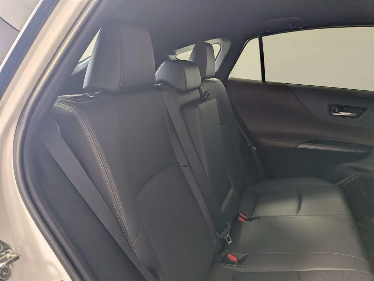 2023 Toyota Venza Limited thumbnail 29