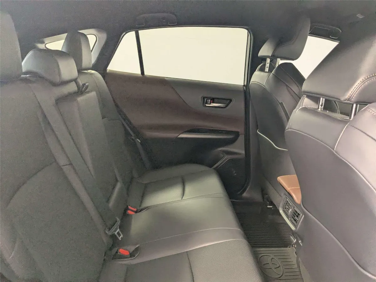 2023 Toyota Venza Limited thumbnail 30