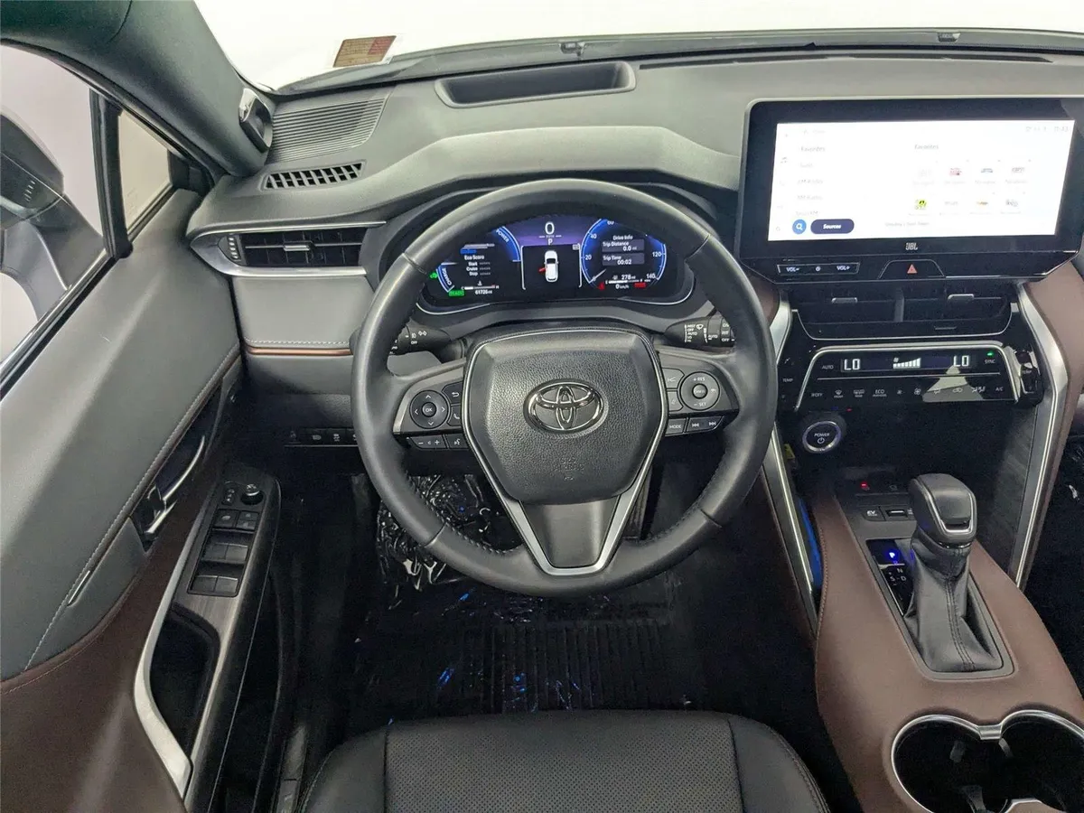 2023 Toyota Venza Limited thumbnail 39