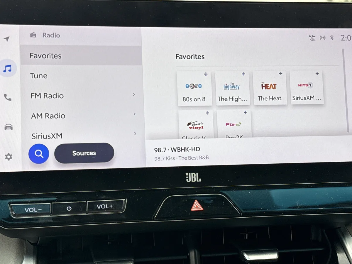 2023 Toyota Venza XLE thumbnail 27