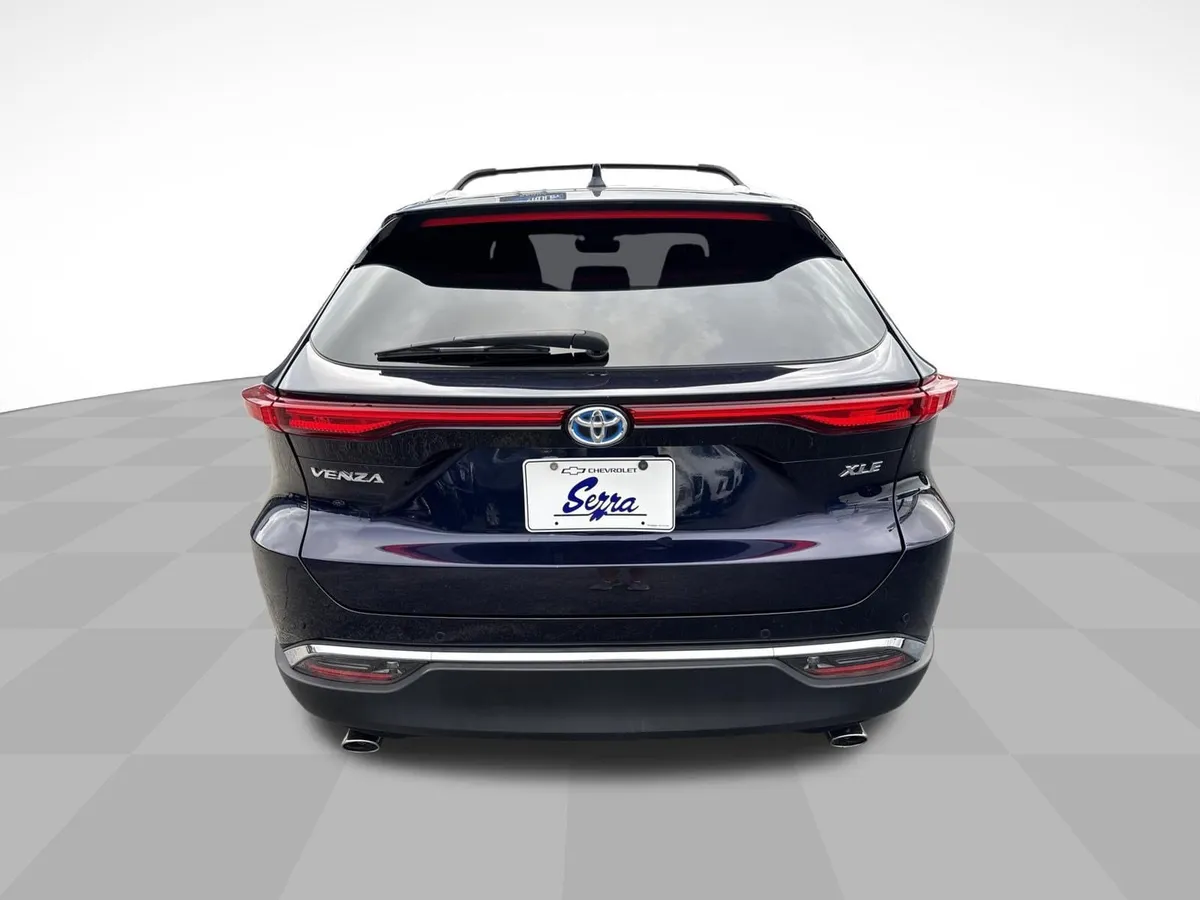 2023 Toyota Venza XLE thumbnail 8