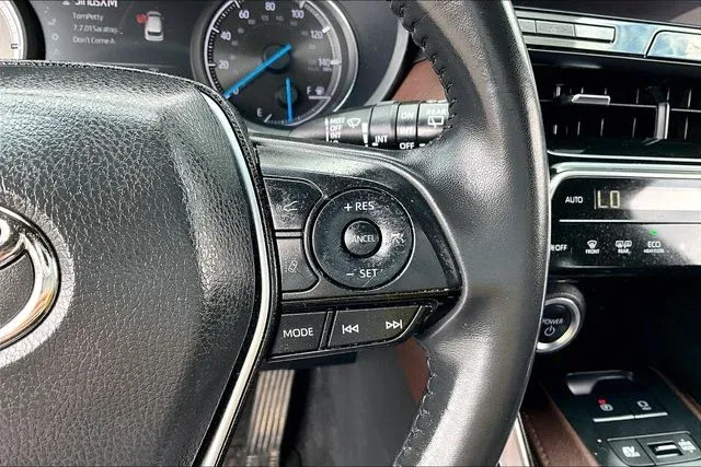 2023 Toyota Venza XLE thumbnail 11