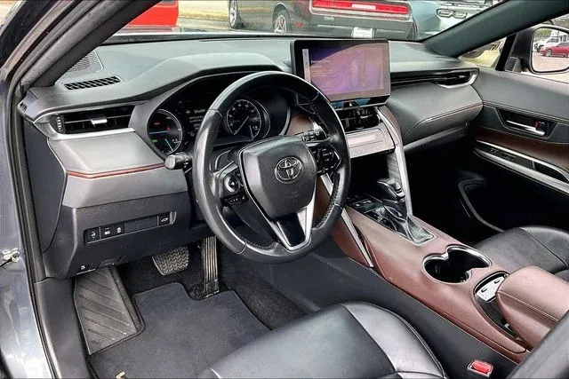 2023 Toyota Venza XLE thumbnail 14