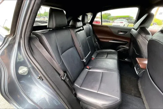 2023 Toyota Venza XLE thumbnail 20