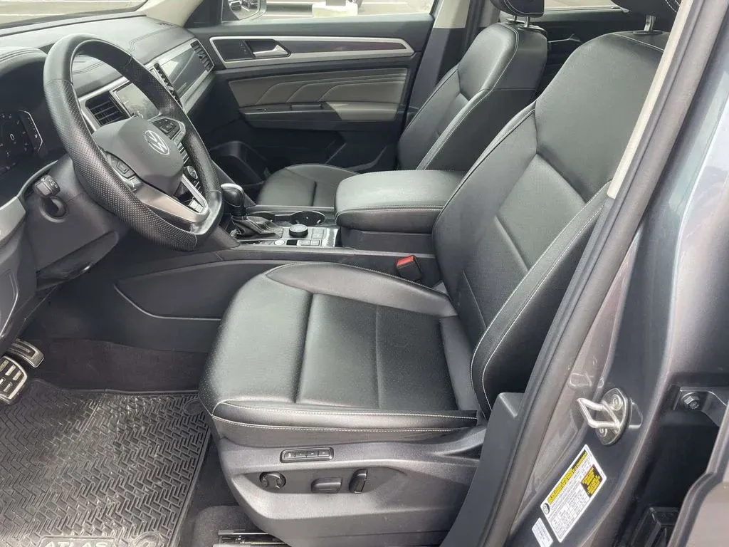 2023 Volkswagen Atlas 3.6L V6 SEL R-Line thumbnail 10