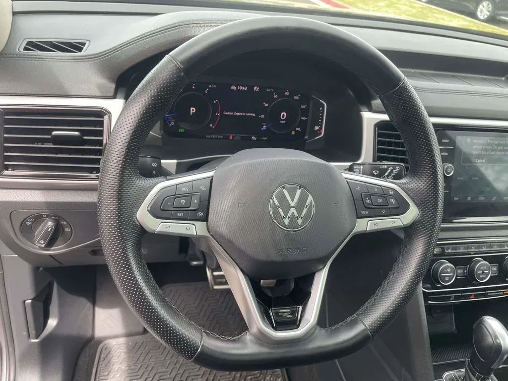 2023 Volkswagen Atlas 3.6L V6 SEL R-Line thumbnail 14