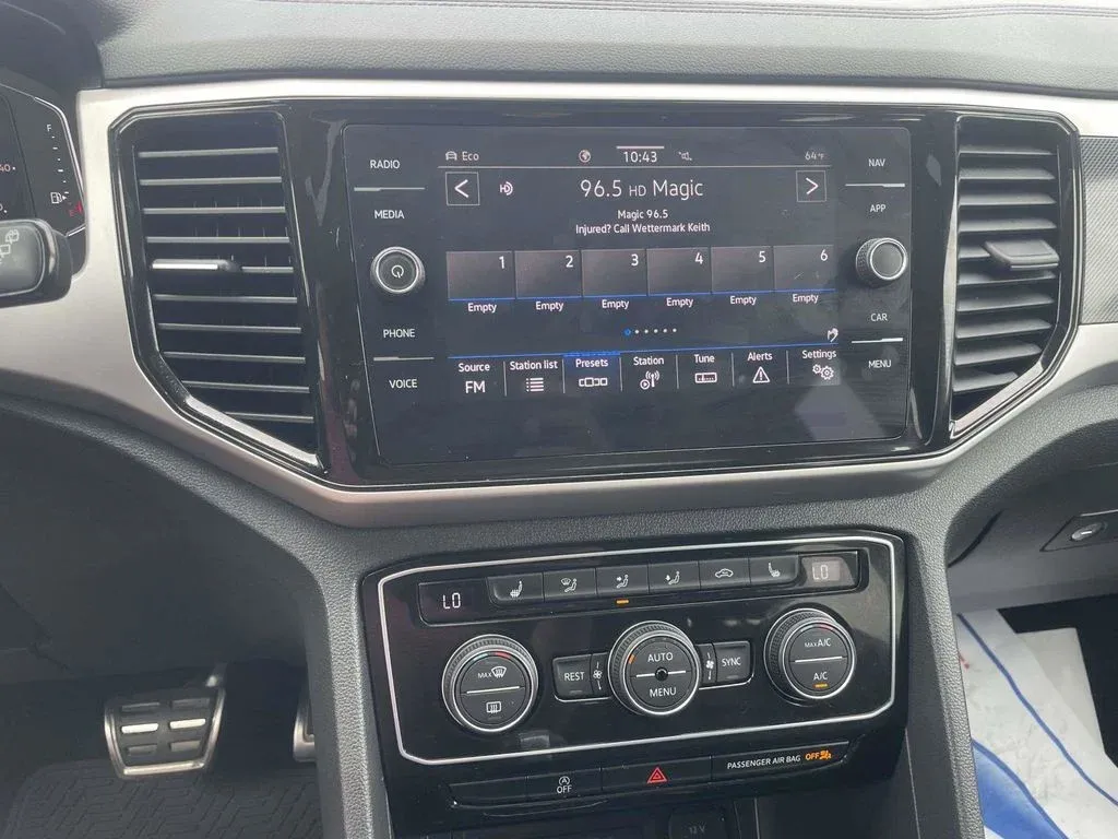 2023 Volkswagen Atlas 3.6L V6 SEL R-Line thumbnail 18
