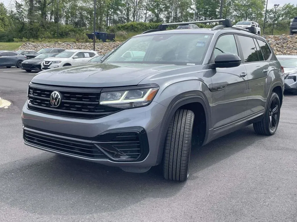 2023 Volkswagen Atlas 3.6L V6 SEL R-Line thumbnail 5