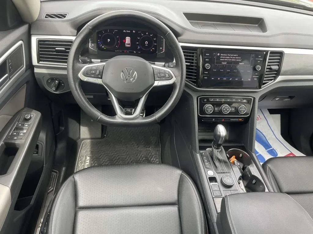 2023 Volkswagen Atlas 3.6L V6 SEL R-Line thumbnail 9