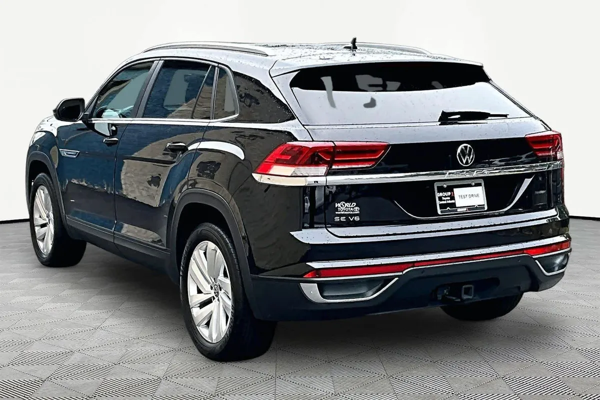 2023 Volkswagen Atlas Cross Sport 3.6L V6 SE w/Technology thumbnail 12