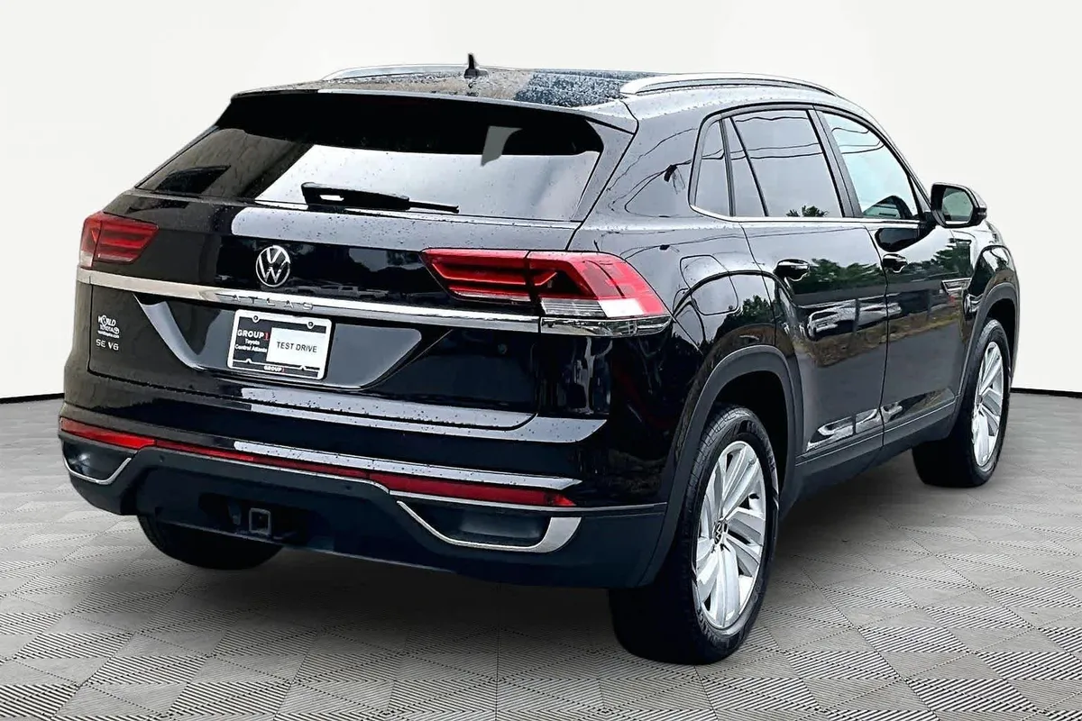 2023 Volkswagen Atlas Cross Sport 3.6L V6 SE w/Technology thumbnail 13
