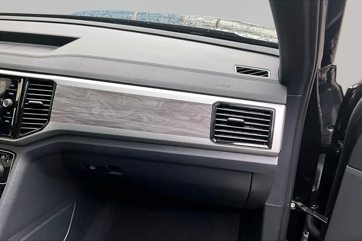 2023 Volkswagen Atlas Cross Sport 3.6L V6 SE w/Technology thumbnail 19
