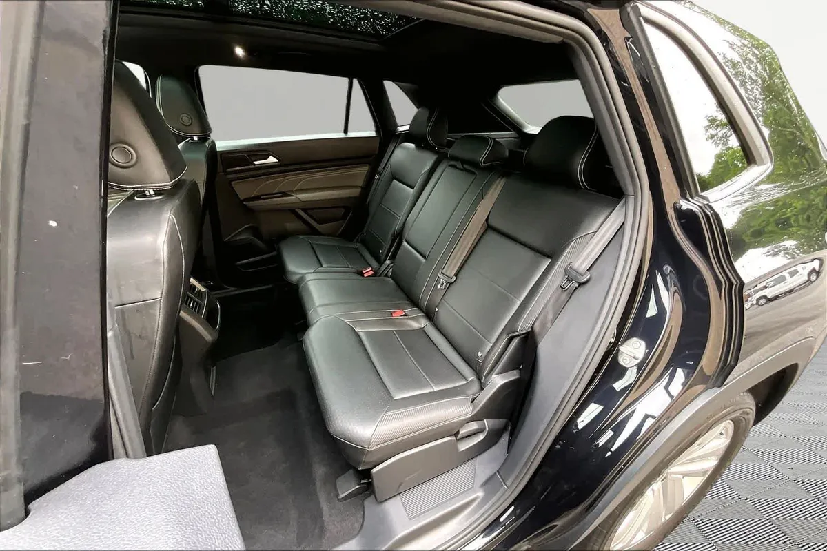 2023 Volkswagen Atlas Cross Sport 3.6L V6 SE w/Technology thumbnail 21