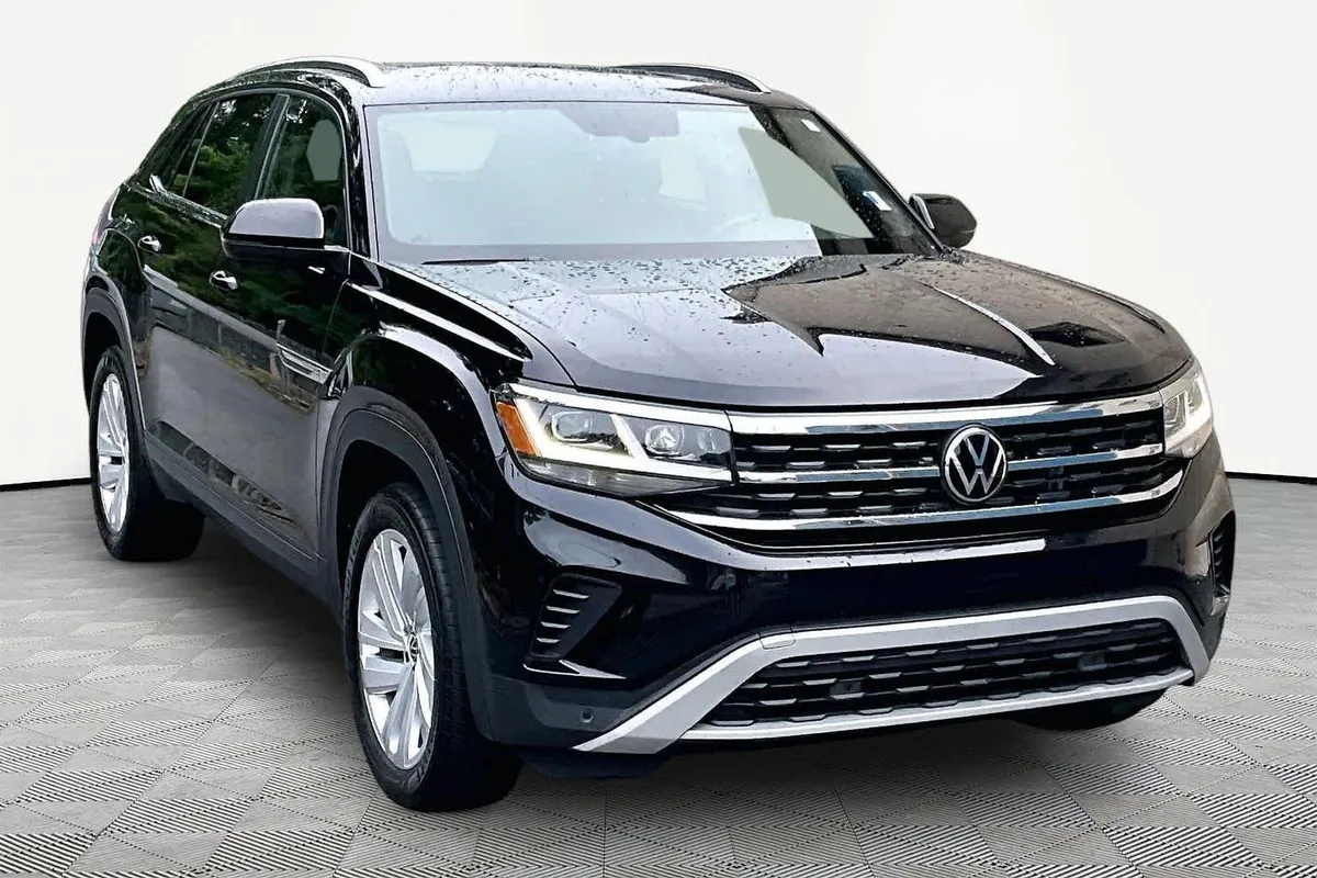 2023 Volkswagen Atlas Cross Sport 3.6L V6 SE w/Technology thumbnail 3