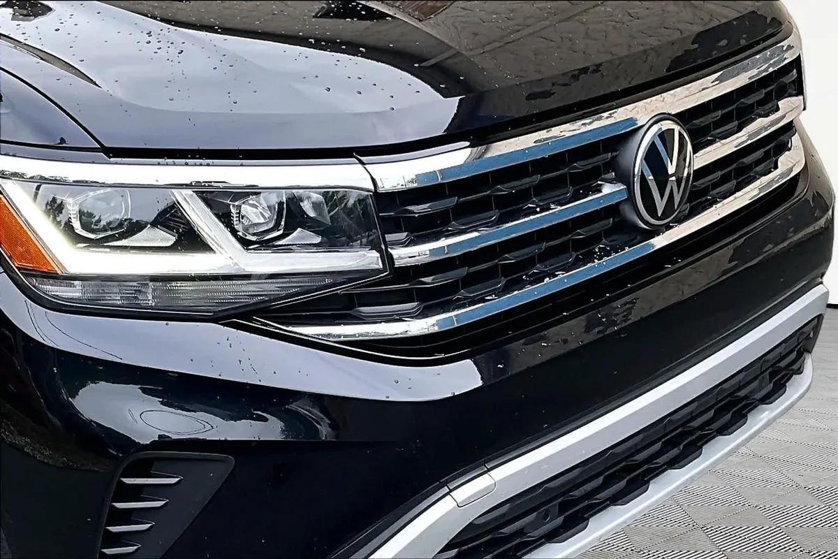 2023 Volkswagen Atlas Cross Sport 3.6L V6 SE w/Technology thumbnail 30